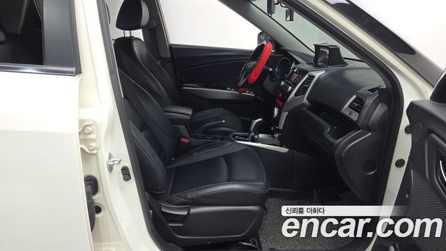 KG Mobility (SsangYong) Tivoli VX 2WD 2016 — фото 11