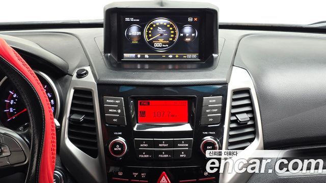 KG Mobility (SsangYong) Tivoli VX 2WD 2016 — фото 16