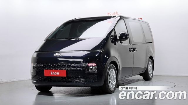 Hyundai Staria 4WD Tourer 9-Seater Modern 2024 — фото 1