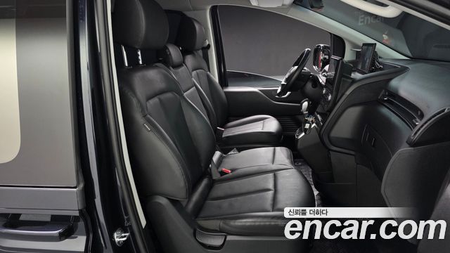 Hyundai Staria 4WD Tourer 9-Seater Modern 2024 — фото 11