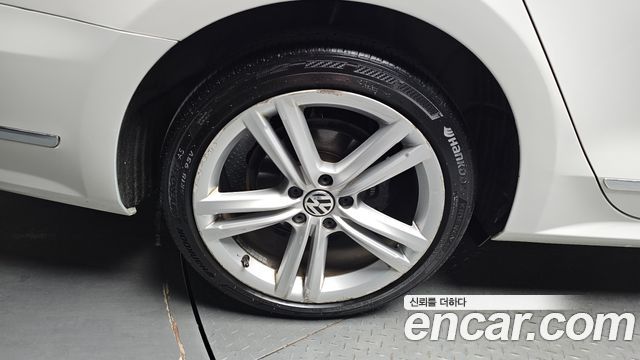 Volkswagen Passat 2.0 TDI B7 2014 — фото 5
