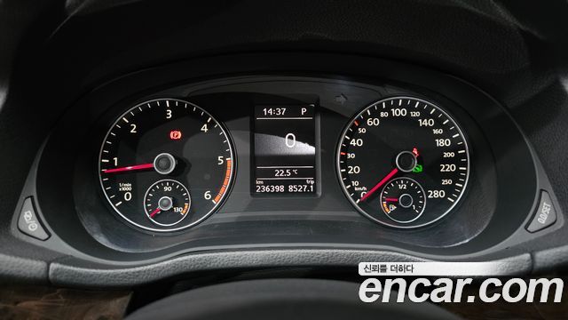 Volkswagen Passat 2.0 TDI B7 2014 — фото 8