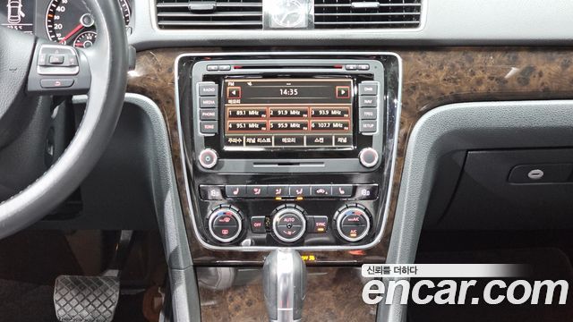 Volkswagen Passat 2.0 TDI B7 2014 — фото 13