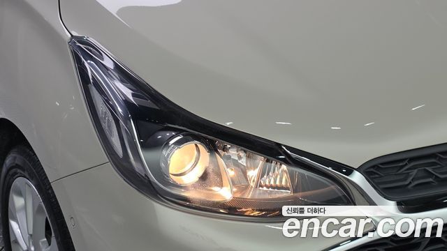 Chevrolet Spark Premier 2019 — фото 22