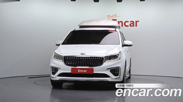 Kia Carnival 9-Seater Prstige 2020 — фото 3