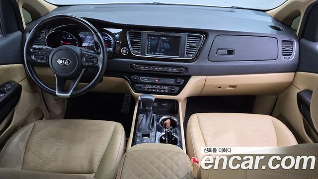 Kia Carnival 9-Seater Prstige 2020 — фото 7