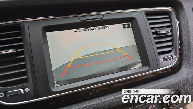 Kia Carnival 9-Seater Prstige 2020 — фото 14