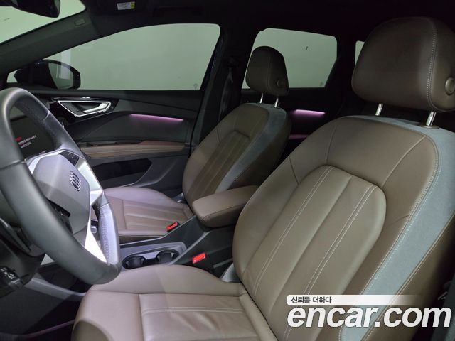 Audi Q4 e-tron (F4) 45 Premium 2025 — фото 10