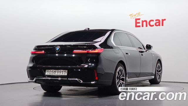 BMW 7 Series (G70) 740d xDrive M Sport 2024 — фото 2