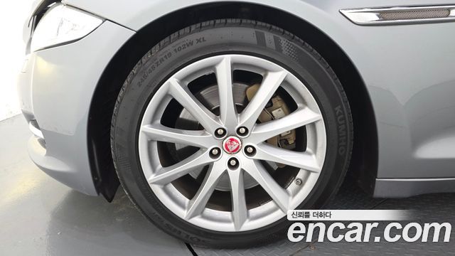 Jaguar XJ 3.0D Premium Luxury LWB X351 2015 — фото 5