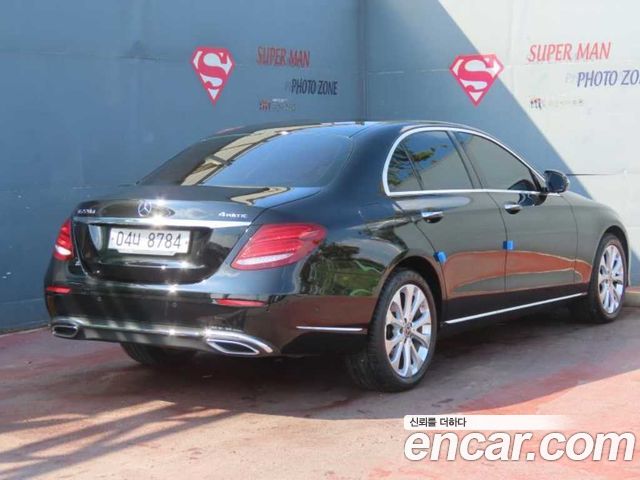 Mercedes-Benz E-Class (W213) E220d 4MATIC Exclusive 2018 — фото 3