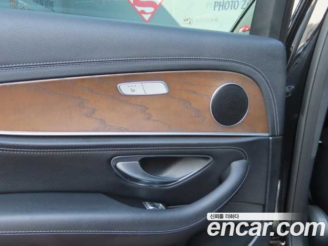Mercedes-Benz E-Class (W213) E220d 4MATIC Exclusive 2018 — фото 7