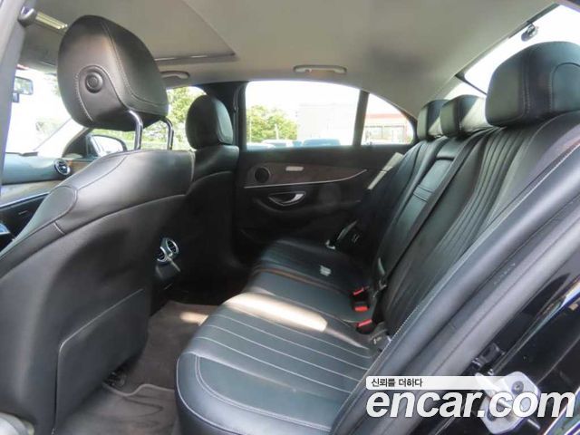 Mercedes-Benz E-Class (W213) E220d 4MATIC Exclusive 2018 — фото 8