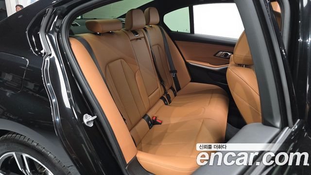BMW 3 Series (G20) 320i M Sport 2025 — фото 12