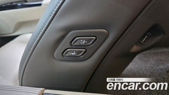 Kia Carnival (IV) Gasoline 7-Seater Hi-Limousine Signature 2022 — фото 17