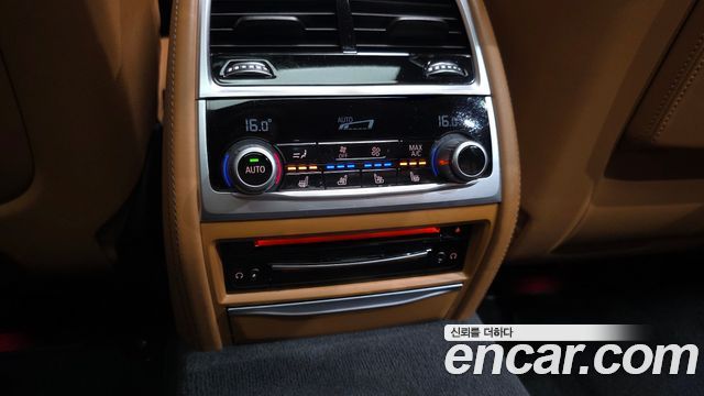 BMW 7 Series (G11) 730Ld xDrive M Sport 2021 — фото 19
