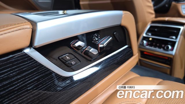 BMW 7 Series (G11) 730Ld xDrive M Sport 2021 — фото 40