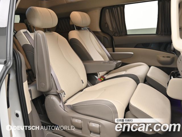 Kia Carnival (IV) HEV 7-Seater Hi Limousine Signature 2025 — фото 16