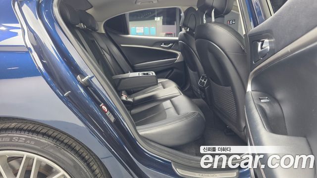 Genesis G70 2.0T Advanced 2020 — фото 16