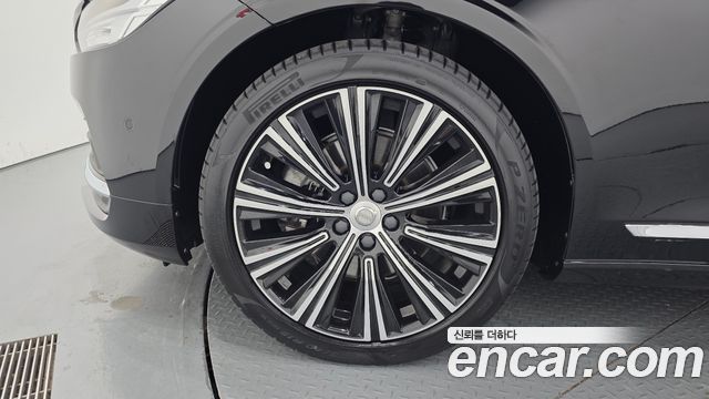 Volvo S90 B5 Ultimate Bright 2023 — фото 5