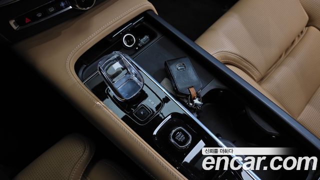 Volvo S90 B5 Ultimate Bright 2023 — фото 9