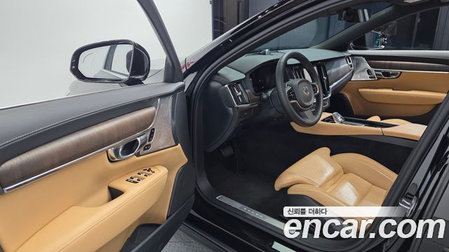 Volvo S90 B5 Ultimate Bright 2023 — фото 10