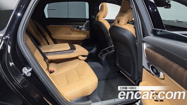 Volvo S90 B5 Ultimate Bright 2023 — фото 12