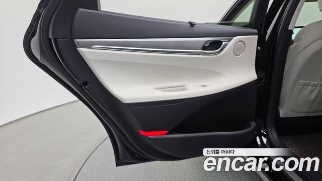 Hyundai Grandeur Hybrid (IG) Le Blanc 2023 — фото 25