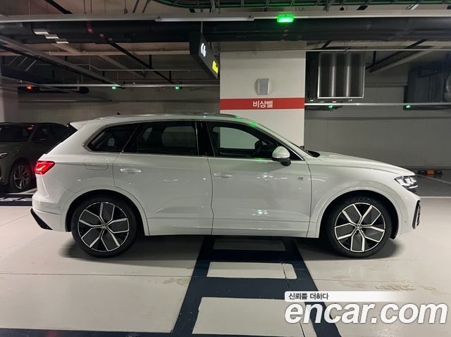 Volkswagen Touareg (III) 3.0 TDI R-Line 2027 — фото 2