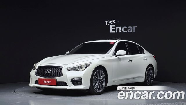 Infiniti Q50 3.5 Hybrid Essence