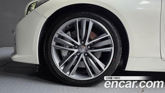 Infiniti Q50 3.5 Hybrid Essence 2016 — фото 5