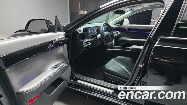 Hyundai Grandeur (GN7) 2,5 Gasoline 2WD Calligraphy 2023 — фото 10