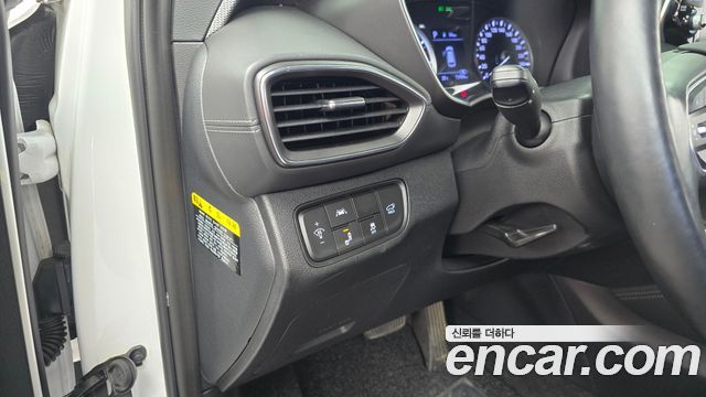 Hyundai Santa Fe (TM) Gasoline 2.0T 2WD Prestige 2020 — фото 16