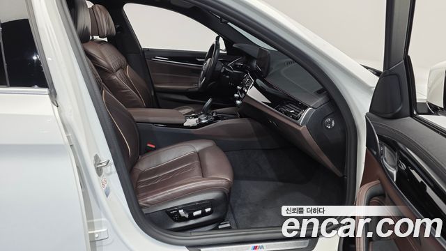 BMW 5 Series (G30) 523d xDrive M Sport 2021 — фото 11