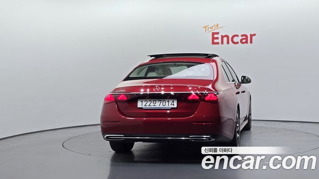 Mercedes-Benz E-Class (W214) E200 Avantgarde 2025 — фото 4
