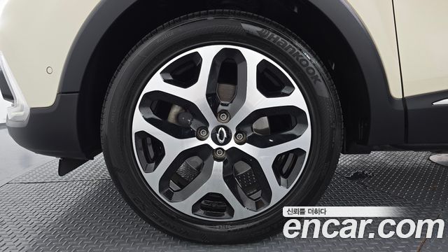 Renault Korea QM3 RE 2018 — фото 5