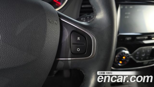 Renault Korea QM3 RE 2018 — фото 27