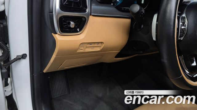 Kia Sorento (IV) Gasoline 2.5T 2WD Noblesse 2023 — фото 17