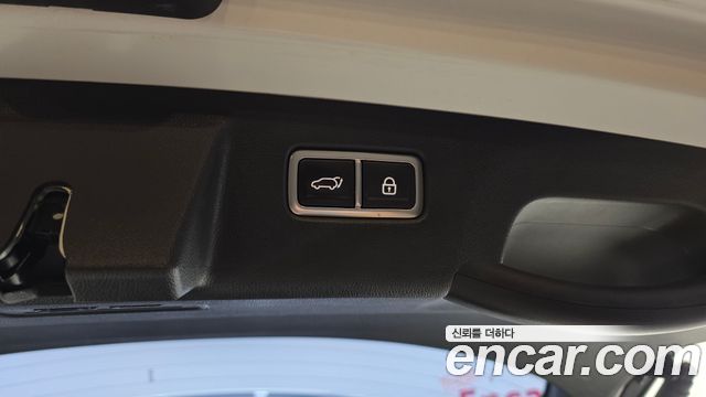 Kia Sorento (IV) Gasoline 2.5T 2WD Noblesse 2023 — фото 20