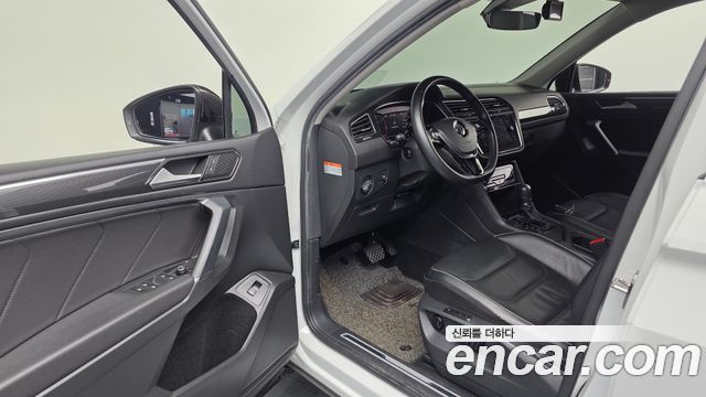 Volkswagen Tiguan Allspace 2.0 TDI Prestige 2018 — фото 10