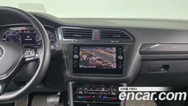 Volkswagen Tiguan Allspace 2.0 TDI Prestige 2018 — фото 35