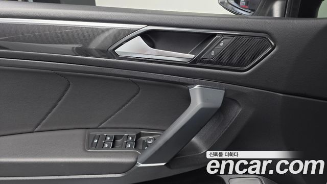 Volkswagen Tiguan Allspace 2.0 TDI Prestige 2018 — фото 39