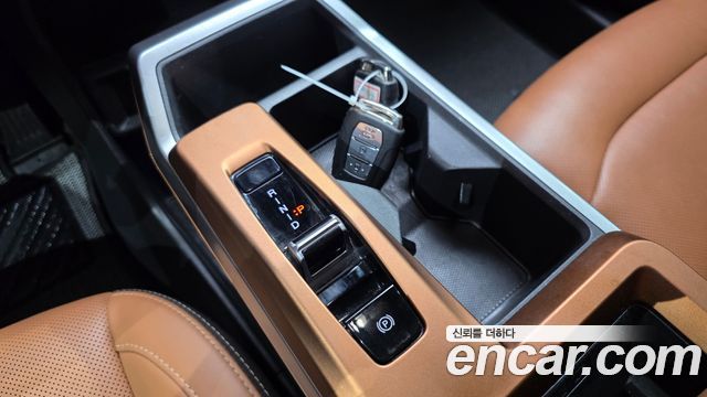 KG Mobility (SsangYong) Torres Gasoline 1.5 4WD Black Edition 2025 — фото 9