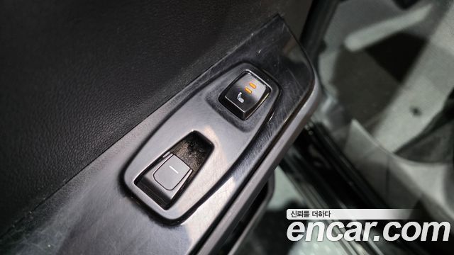 KG Mobility (SsangYong) Torres Gasoline 1.5 4WD Black Edition 2025 — фото 37