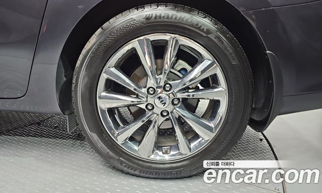 Kia Carnival 7-Seater Limousine VIP 2019 — фото 27