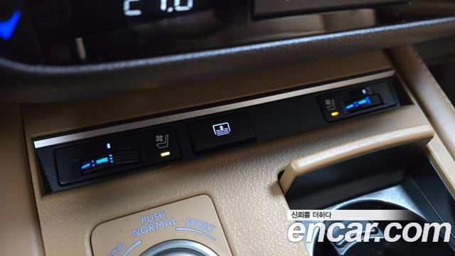 Lexus ES300h Supreme XV60 2017 — фото 15