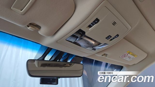 Lexus ES300h Supreme XV60 2017 — фото 20