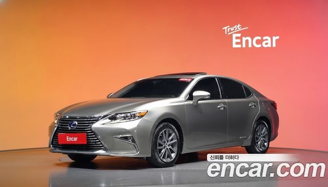 Lexus ES300h Supreme XV60
