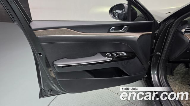 Kia K5 (III) 2.0 Noblesse 2021 — фото 24