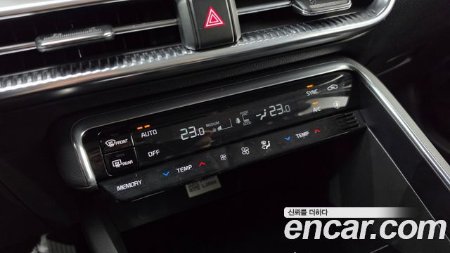 Kia K5 (III) 2.0 Noblesse 2021 — фото 28